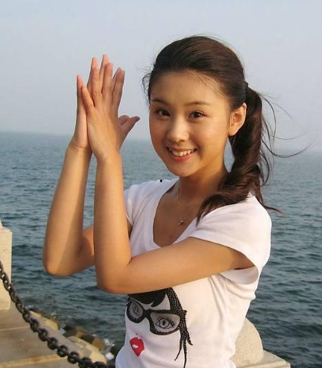 李小萌退出娱乐圈